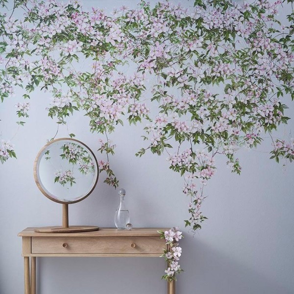 Papel de parede Classic Clematis Mural Wallpaper Dusty Blue - SIAN ZENG