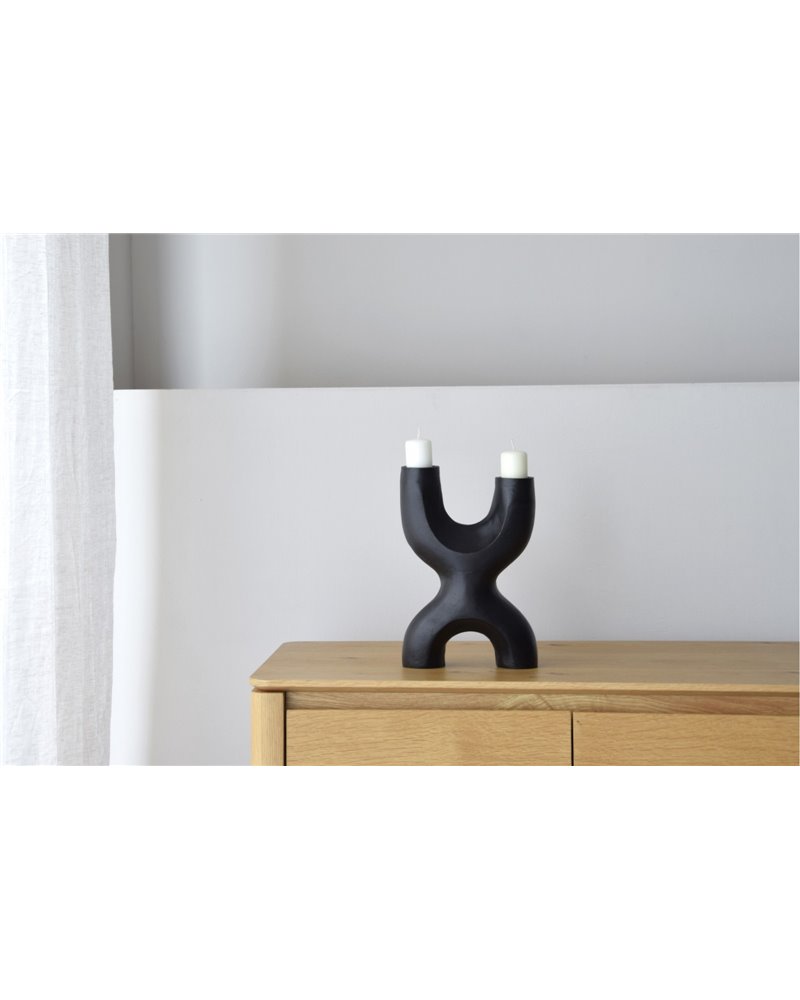 CANDELABRO NEO. METAL. COLOR NEGRO